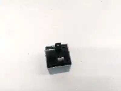 Pezzo di ricambio per auto di seconda mano relè per audi a4 avant (8e) 2.5 tdi (120kw) riferimenti oem iam 8d0951253  