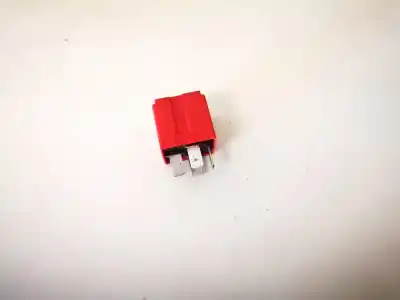 Second-hand car spare part relay for opel vectra c caravan 1.9 16v cdti cat (z 19 dth / lrd) oem iam references 24438887  