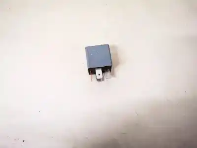 Pezzo di ricambio per auto di seconda mano  per AUDI A4 B6 (8E2)  Riferimenti OEM IAM 8D0951253A  V23134-B52-X301