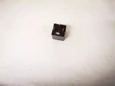 Second-hand car spare part relay for audi a4 b6 (8e2) 1.9 tdi quattro oem iam references 8d0951253a  v23134-b52-x301