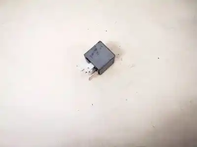 Second-hand car spare part relay for audi a4 b6 (8e2) 1.9 tdi quattro oem iam references 8d0951253  v23134-j52-x300