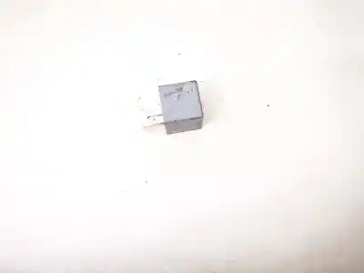 Second-hand car spare part relay for audi a4 b6 (8e2) 1.9 tdi quattro oem iam references 8d0951253  v23134-j52-x300