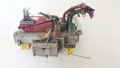 Second-hand car spare part fuse box unit for rover rover 45 (rt) 2.0 idt oem iam references 52010268d