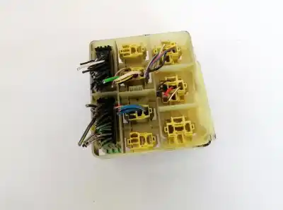 Second-hand car spare part fuse box unit for volvo s40 i (644) 1.9 td oem iam references   