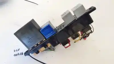 Pezzo di ricambio per auto di seconda mano scatola relè/fusibili per audi a6, c5 2001.08 - 2005.01 facelift 2.5 tdi 114kw 2001.08 - 2005.01 riferimenti oem iam 8l0941822a  