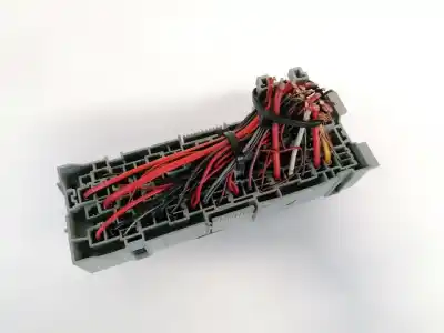 Second-hand car spare part fuse box unit for opel meriva 1.7 16v cdti cat oem iam references 93363141  