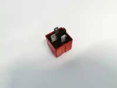 Pezzo di ricambio per auto di seconda mano relè per opel meriva 1.7 16v cdti cat riferimenti oem iam 24438887  