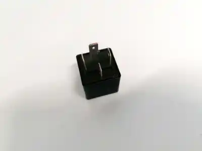 Pezzo di ricambio per auto di seconda mano relè per opel meriva 1.7 16v cdti cat riferimenti oem iam 90464760  v23134-k52-x220