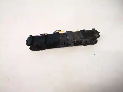 Pezzo di ricambio per auto di seconda mano SCATOLA RELÈ/FUSIBILI per RENAULT KANGOO, 1997.09 - 2003.04  Riferimenti OEM IAM 7703297572  