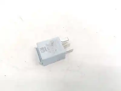 Pezzo di ricambio per auto di seconda mano relè per opel meriva 1.7 16v cdti cat riferimenti oem iam 13100504  0332201100