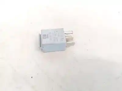 Pezzo di ricambio per auto di seconda mano relè per opel meriva 1.7 16v cdti cat riferimenti oem iam 13100504  0332201100