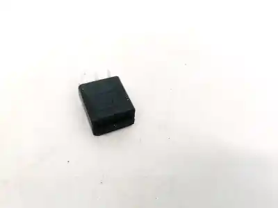 Pezzo di ricambio per auto di seconda mano relè per opel meriva 1.7 16v cdti cat riferimenti oem iam 24435922  70220