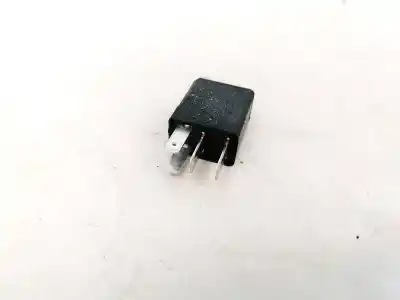 Pezzo di ricambio per auto di seconda mano relè per opel meriva 1.7 16v cdti cat riferimenti oem iam 24435922  70220