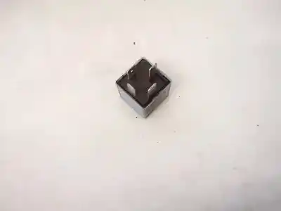 Second-hand car spare part relay for audi a4 b6 (8e2) 1.9 tdi quattro oem iam references 8d0951253a  v23134-b52-x301