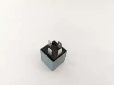 Second-hand car spare part relay for audi a6 avant (4b5) 1.8 t oem iam references 8d0951253  v23134-j52-x300