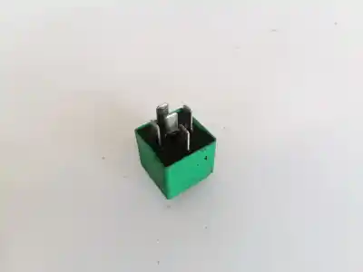 İkinci el araba yedek parçası röle için ford fiesta iv (ja_, jb_) 1.25 i 16v oem iam referansları 93bg13a025a1b  v23136-a1-x32