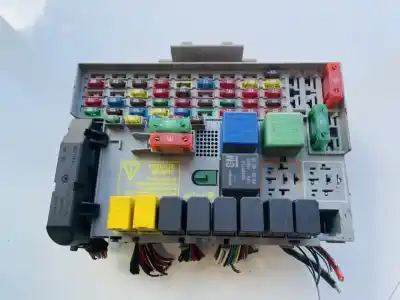 Gebrauchtes Autoersatzteil  zum OPEL ZAFIRA A  OEM-IAM-Referenzen 24412497  24431677