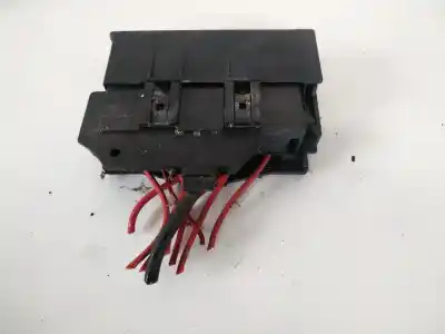 Second-hand car spare part fuse box unit for opel meriva b 1.7 16v cdti oem iam references 90589541  