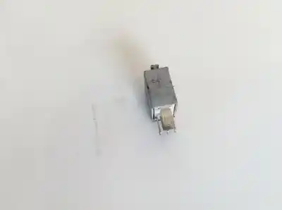 Peça sobressalente para automóvel em segunda mão relé para automóvel por opel meriva b 1.7 16v cdti referências oem iam 13100504