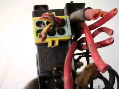 Second-hand car spare part fuse box unit for audi 100 avant (c4) 2.5 tdi oem iam references 4a0941822  