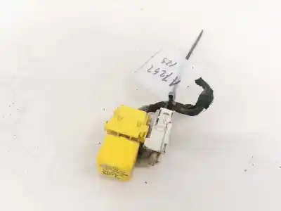 Second-hand car spare part Relay for LANCIA KAPPA (838_) 2.0 20V (838AA1AA) OEM IAM references 211112V30A  211112V-30A