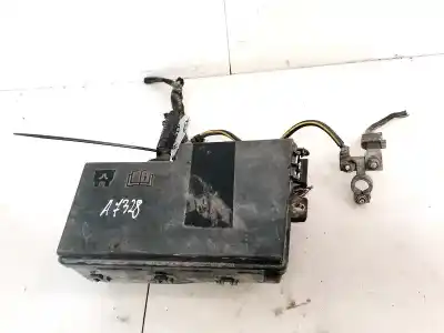Pezzo di ricambio per auto di seconda mano SCATOLA RELÈ/FUSIBILI per MAZDA 3 (BK)  Riferimenti OEM IAM 3M5T14A142AB  3M5T-14A142-AB, BP4K66767, 8688039