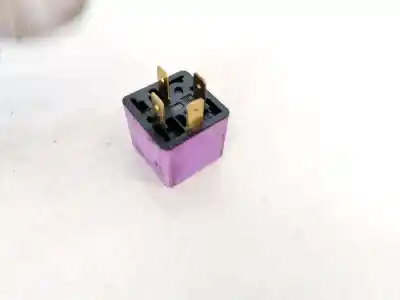 Second-hand car spare part relay for opel combo 1.6 oem iam references 90464759  0332019452