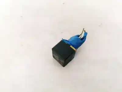 Second-hand car spare part relay for opel corsa c 1.2 16v cat (z 12 xep / lb4) oem iam references 831591062  4373229