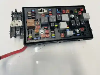 Second-hand car spare part fuse box unit for opel insignia a (g09) 2.0 cdti (68) oem iam references 13255300  544949969, 13275881 Second-hand car spare part fuse box unit for opel insignia a (g09) 2.0 cdti (68) oem iam references 13255300  544949969, 13275881