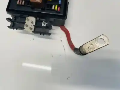 Second-hand car spare part fuse box unit for opel insignia a (g09) 2.0 cdti (68) oem iam references 13255300  544949969, 13275881 Second-hand car spare part fuse box unit for opel insignia a (g09) 2.0 cdti (68) oem iam references 13255300  544949969, 13275881