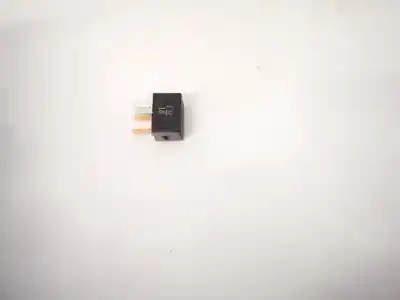 Second-hand car spare part relay for toyota rav 4 (a2) 2.0 d-4d executive 4x4 (2003->) oem iam references 9098702020  90987-02020, 156700-1930