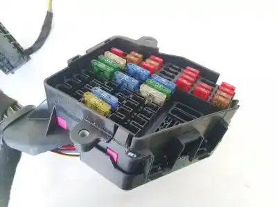 Second-hand car spare part fuse box unit for volkswagen passat variant (3b5) 1.9 tdi oem iam references 1546646  