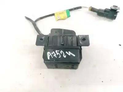 Second-hand car spare part fuse box unit for renault megane i scenic (ja0) motor 1.9 ltr. - 72 kw dti diesel cat oem iam references 7700286672  