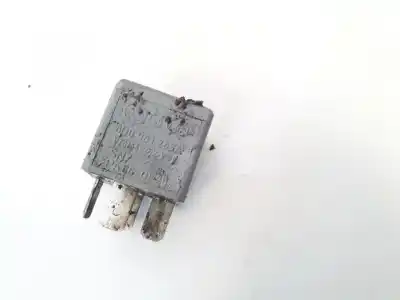 Pezzo di ricambio per auto di seconda mano  per VOLKSWAGEN PASSAT VARIANT (3B6)  Riferimenti OEM IAM 8D0951253A  