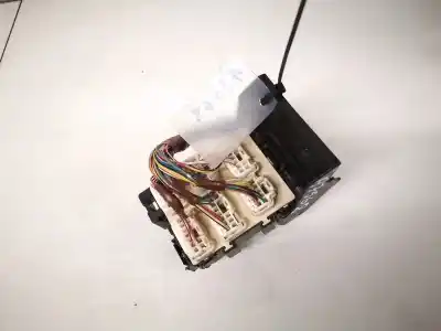 Second-hand car spare part FUSE BOX UNIT for TOYOTA AVENSIS WAGON (T25)  OEM IAM references 108273405030  82734-05030, 10-82734-05030
