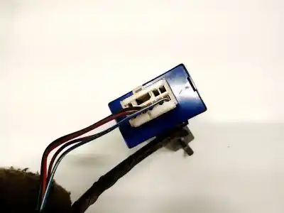 Pezzo di ricambio per auto di seconda mano relè per mazda premacy (cp) 2.0 turbodiesel cat riferimenti oem iam ge4t66810  dc12v