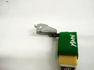 Pezzo di ricambio per auto di seconda mano relè per mazda premacy (cp) 2.0 turbodiesel cat riferimenti oem iam bg2m67830  