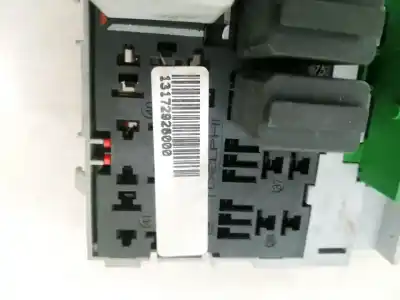 Second-hand car spare part fuse box unit for opel meriva b 1.7 16v cdti oem iam references 93363150  