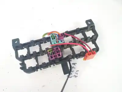 Second-hand car spare part fuse box unit for volkswagen passat variant (3b6) 1.9 tdi oem iam references 8d0937503e  