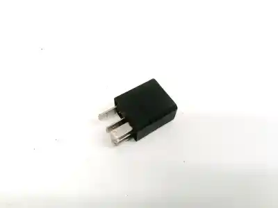 Pezzo di ricambio per auto di seconda mano relè per iveco daily, 2000.01 - 2005.12 2.3l 85kw 2000.01 - 2005.12 riferimenti oem iam 504079024  67750
