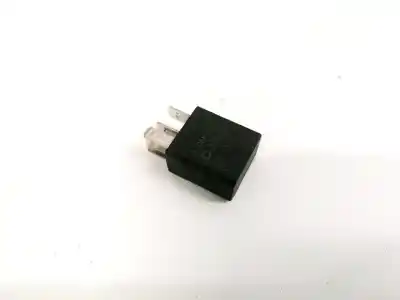 Pezzo di ricambio per auto di seconda mano relè per iveco daily, 2000.01 - 2005.12 2.3l 85kw 2000.01 - 2005.12 riferimenti oem iam 504049024  67750