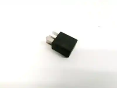 Pezzo di ricambio per auto di seconda mano  per IVECO DAILY, 2000.01 - 2005.12  Riferimenti OEM IAM 504049024  67750