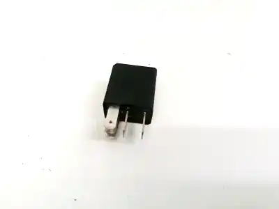 Second-hand car spare part relay for iveco daily, 2000.01 - 2005.12 2.3l 85kw 2000.01 - 2005.12 oem iam references 504049024  67750
