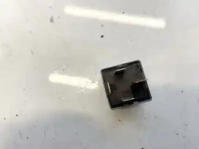 Pezzo di ricambio per auto di seconda mano relè per skoda superb (3u4) 1.9 tdi riferimenti oem iam 8d0951253a  v23134-b52-x301, v23134b52x301