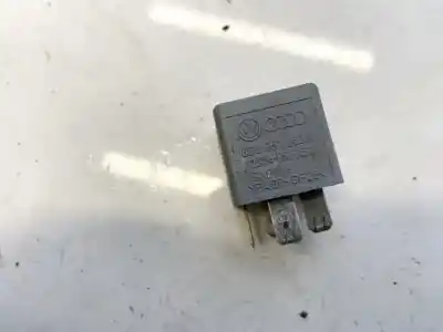 Pezzo di ricambio per auto di seconda mano relè per skoda superb (3u4) 1.9 tdi riferimenti oem iam 8d0951253a  v23134-b52-x301, v23134b52x301