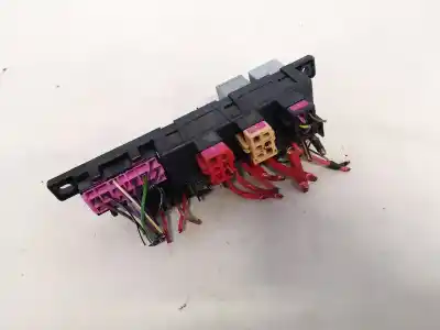 Second-hand car spare part fuse box unit for volkswagen passat variant (3b6) 2.0 tdi dpf oem iam references 8l0941822a  