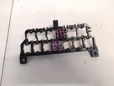 Second-hand car spare part fuse box unit for volkswagen passat variant (3b6) 2.0 tdi dpf oem iam references 8d0937503e  