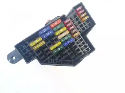 Recambio de automóvil de segunda mano de caja reles -  fusibles para volkswagen golf v variant (1k5) 1.9 tdi referencias oem iam 18040703516