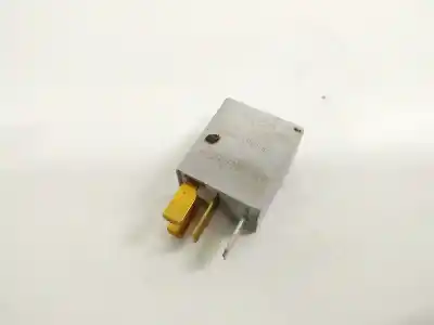Pezzo di ricambio per auto di seconda mano relè per peugeot 107 1.0i cat 70cv riferimenti oem iam 9008087019  90080-87019
