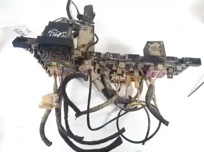 Pezzo di ricambio per auto di seconda mano  per AUDI 80 (811/813)  Riferimenti OEM IAM 893937503  